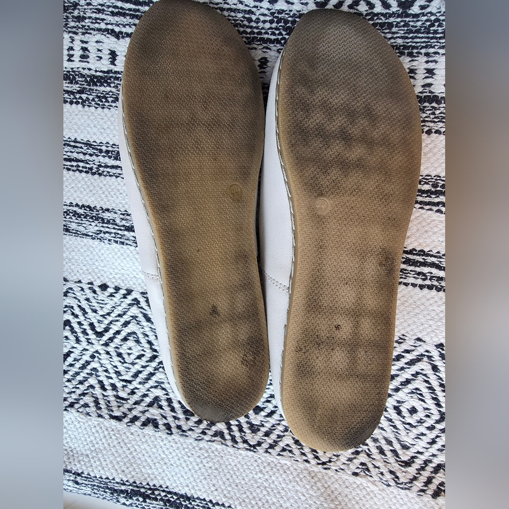Charix Classic Leather Loafers | Cream & Black Artisan Slip-Ons | EU 44 Unisex - Picture 4 of 4